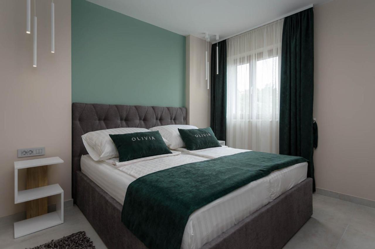 Apartments Olivia & Navy, Silo Bagian luar foto